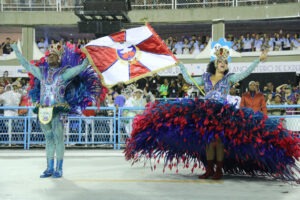 Oito escolas de samba fecham desfile da Série Ouro do carnaval carioca