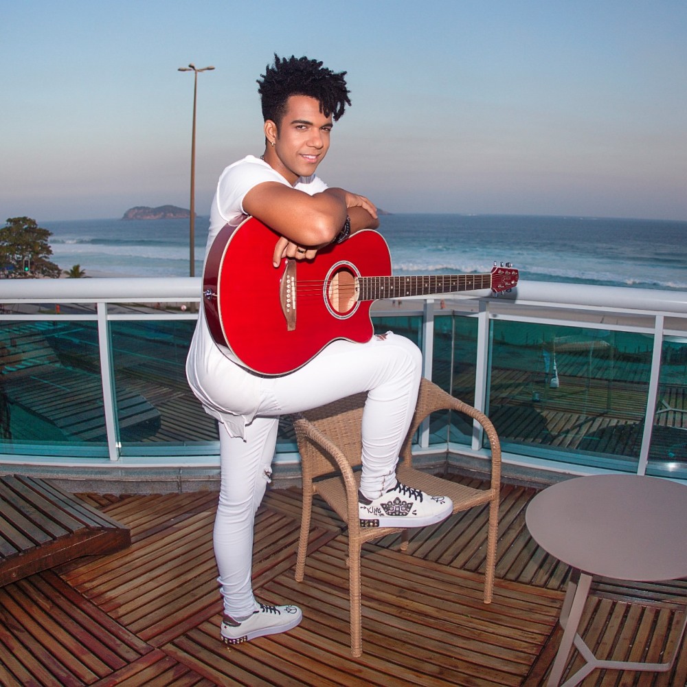 O cantor Vinicius D’black é convidado a participar do maior Festival internacional de música da Europa Oriental - Foto: Box Photo e Filmagem