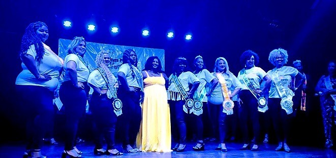 O Concurso Musa Plus Size Verão Carioca 2025 é um evento que celebra a beleza e a diversidade das mulheres que vestem tamanhos maiores - Foto: Leandro Amorim 