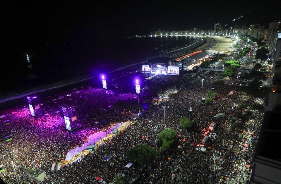 Pela primeira vez na praia de Copacabana, Lady Gaga reúne fãs de todo o Brasil em um espetáculo gratuito - Foto: Alexandre Macieira | Riotur