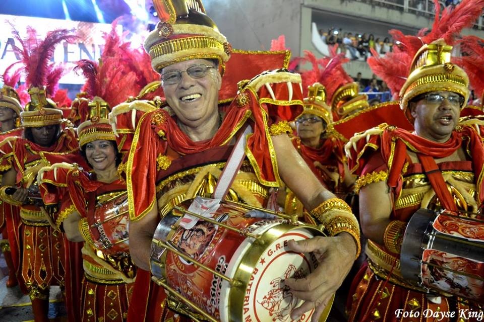 Cuica no desfile da Estácio de Sá - Foto: Dayse King