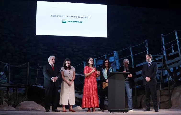 Foto de Capa: Leonardo Ferraz