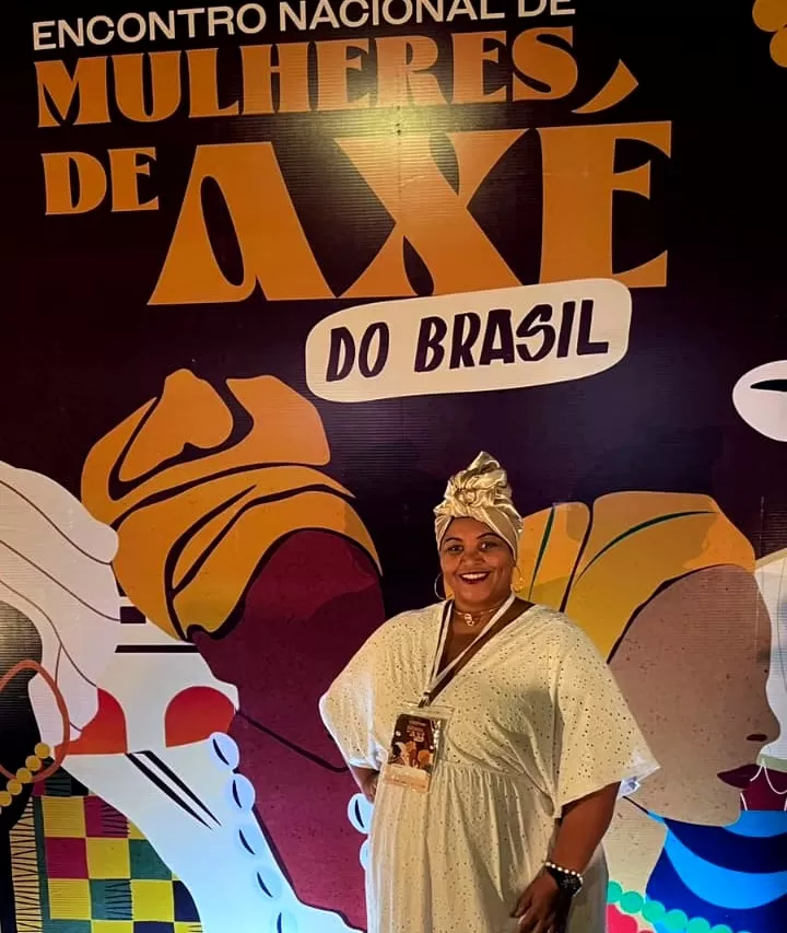 Kátia Cristina Mond - Foto de Capa: Hevelly Britos 