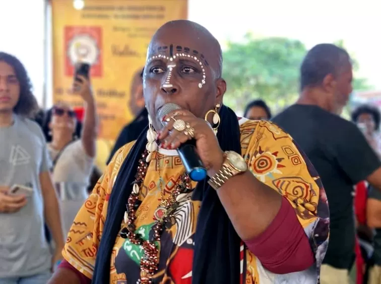 Cantora Margarete Mendes - Foto de Capa: Divulgação / O Samba Brilha 