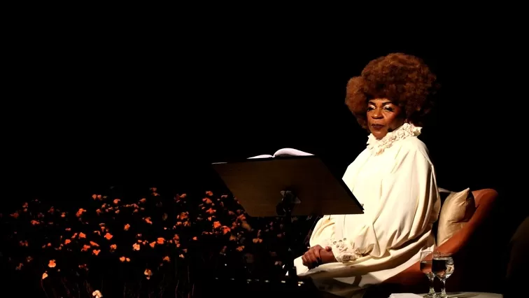 Atriz Zezé Motta - Foto de Capa: Valentina Lassen