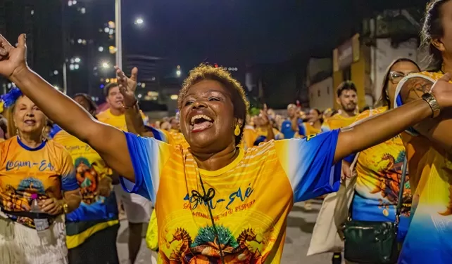 Comunidade - Foto de Capa: Julie Abreu