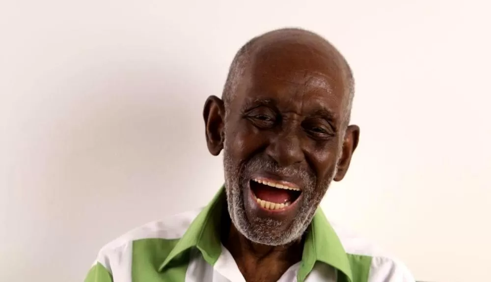 Nelson Sargento - Foto de Capa: Marina Ribas