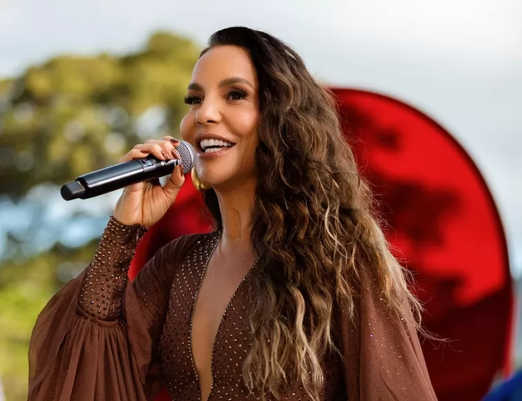 Ivete Sangalo - Foto de Capa: Rafa Mattei