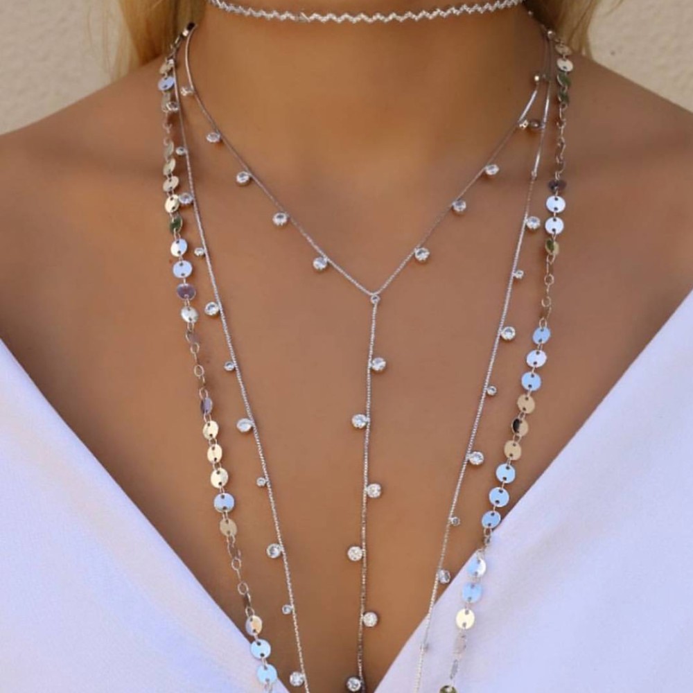 A moda das medalhinhas veio pra ficar - Foto: Joias4Ever