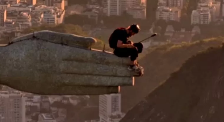 Foto de Capa: Divulgação / Internet 