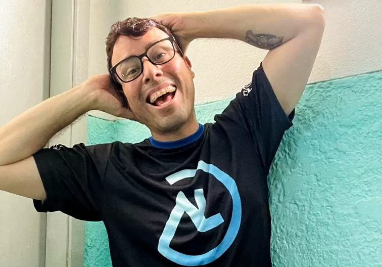 Jornalista Anderson Lopes - Foto de Capa: Divulgação 