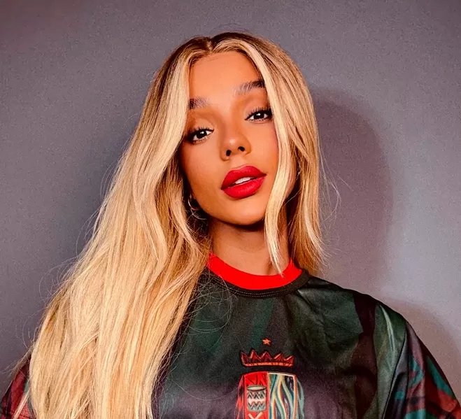 Brunna Gonçalves - Foto de Capa: Reprodução / Instagram Gres Acadêmicos do Grande Rio 