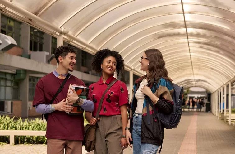 Foto de Capa: Divulgação / PUCPR