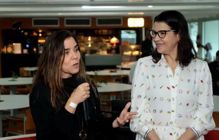 Claudia e Danielle Barros - Foto de Capa: Leonardo Ferraz