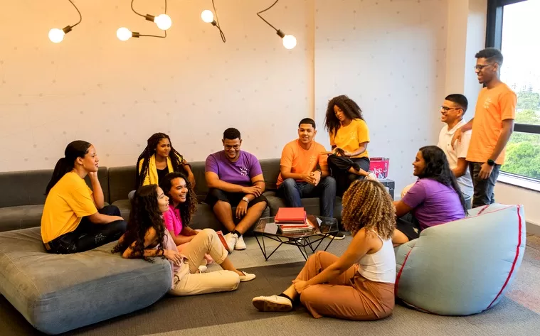 Jovens do Coletivo Coca-Cola Jovem - Foto de Capa: Divulgação 