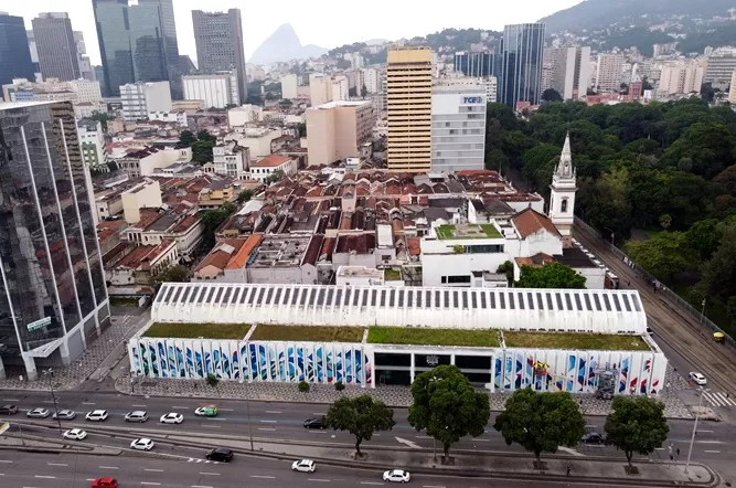 Biblioteca Parque Estadual - Foto de Capa: Leonardo Ferraz