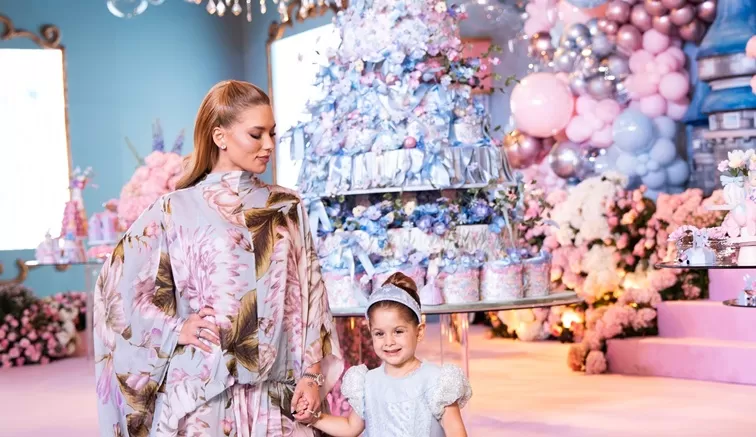Virgínia Fonseca e Maria Flor - Foto de Capa: @rodolfosantosfotografo