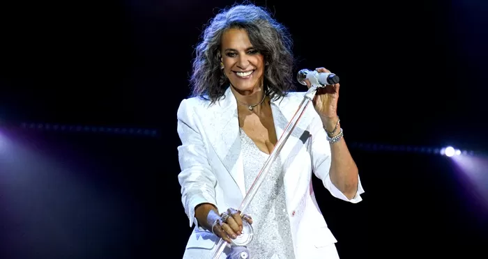 Simone - Foto de Capa: Allexandre Callädïnni