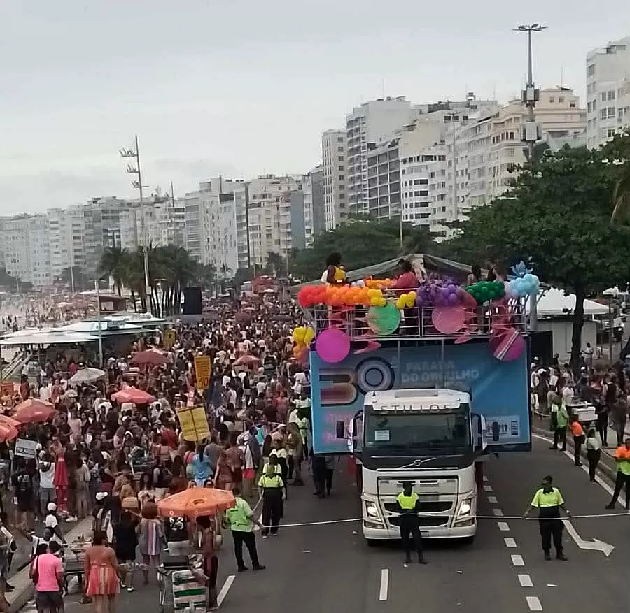Parada do Orgulho LGBTI Rio 2025 - Foto de Capa: @cristian_ariano