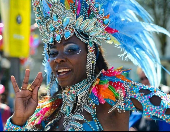 Carla Samuel rainha da corte francesa