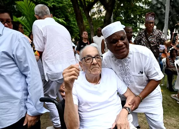 Ivanir dos Santos e Beniste - Foto de Capa: Carlos Júnior 