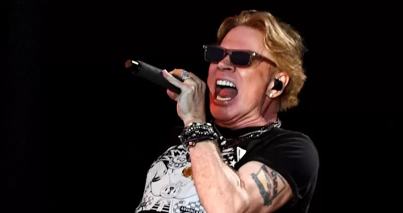  Axl Rose, vocalista do Guns N' Roses - Foto de Capa: Kate Green / Getty Images