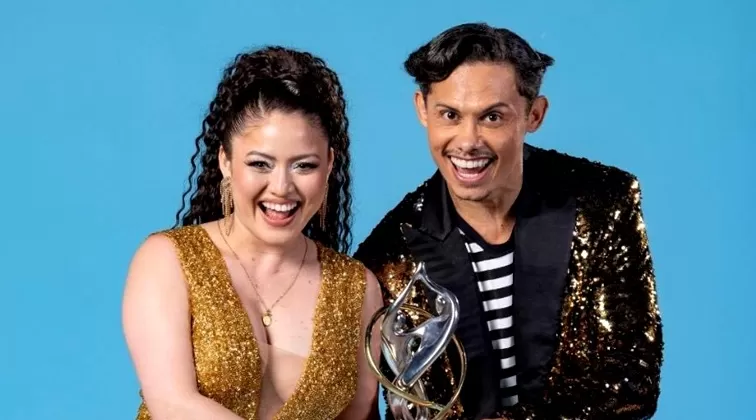  Silvero Pereira e a bailarina Thais Sousa - Foto de Capa: Globo / Fabio Rocha