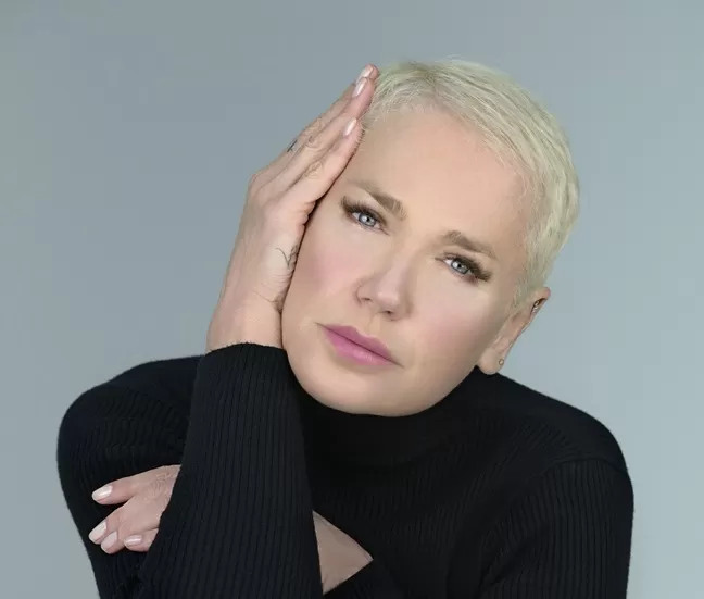 Xuxa - Foto de Capa: Divulgação / Blad Meneghel baixar em alta resolução Xuxa Xuxa Créditos: Blad Meneghel