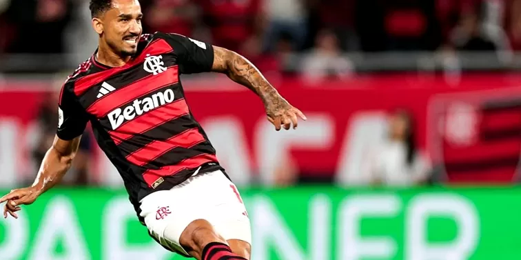 Danilo - Foto de Capa: Gilvan de Souza / Flamengo 