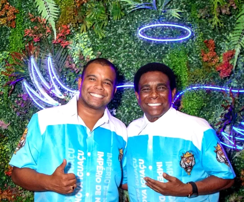 Neguinho da Beija-Flor e seu filho João Pedro ( JP ) - Foto de Capa: Paulo Tauil / Divulgação Gardel Assessoria