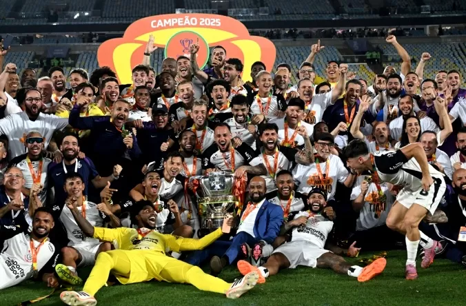 Corinthians - Foto de Capa: Jovem Pan 