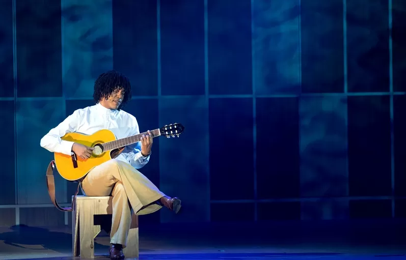 Raphael Elias é Djavan - Foto de Capa: Janderson Pires