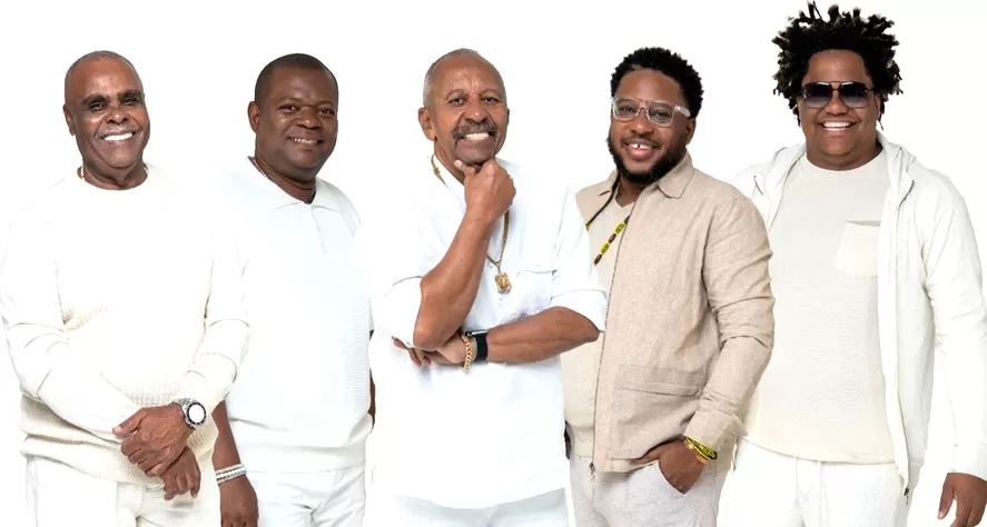 Grupo Fundo de Quintal - Foto de Capa: Divulgação 