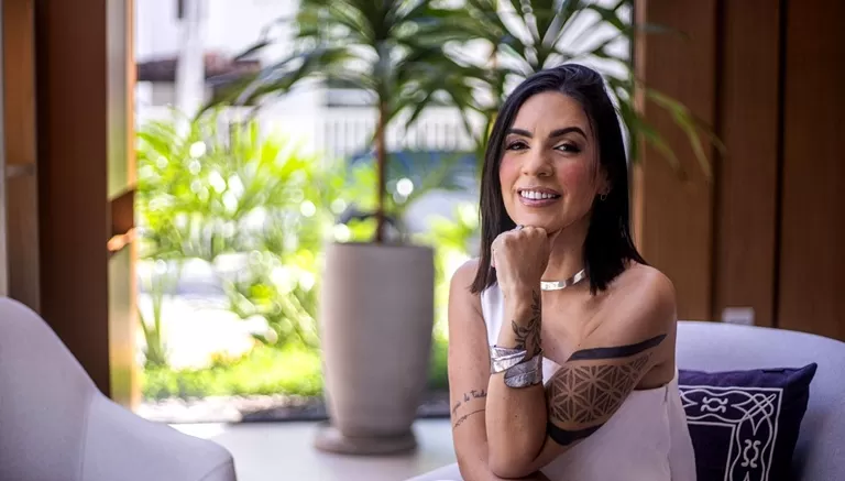 Jackline Georgia - Foto de Capa: Divulgação 