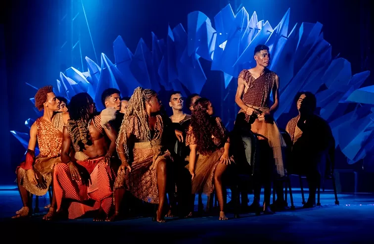 Espetáculo Abrigo (Dezembro 2024) - Foto de Capa: Thaty Aguiar