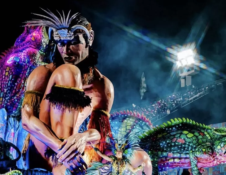 Hegemonia e clamor: Imperatriz Leopoldinense e Estação Primeira de Mangueira dominam abertura do Carnaval 2026