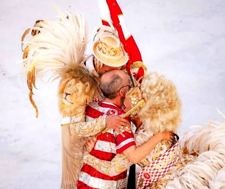 A noite dos gigantes: Sapucaí estremece no apoteótico reencontro das campeãa