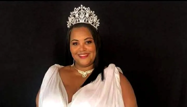 Kátia Cristina Mond - Foto de Capa: Hevelly Britos 