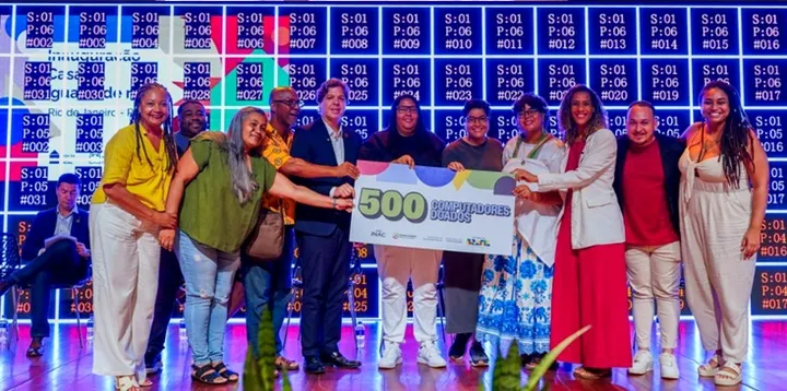 Foto de Capa: Shizuo Alves / MCom