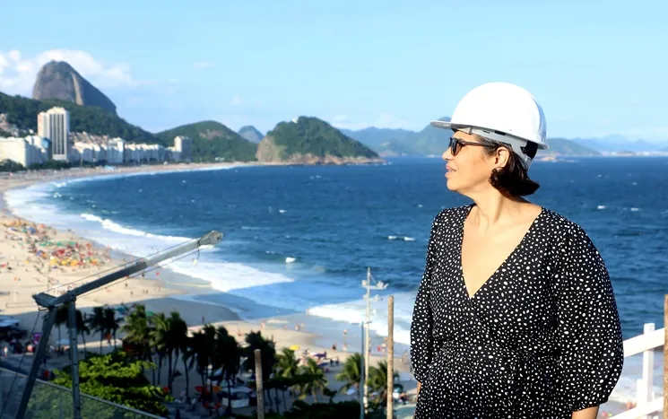 Danielle Barros no novo MIS Copacabana - Foto de Capa: Divulgação 