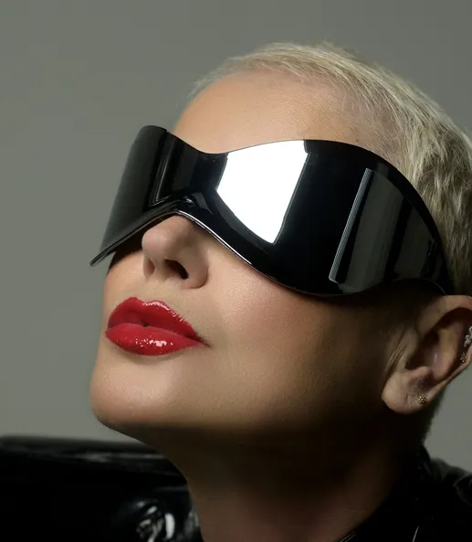 Xuxa - Foto de Capa: Blad Meneghel