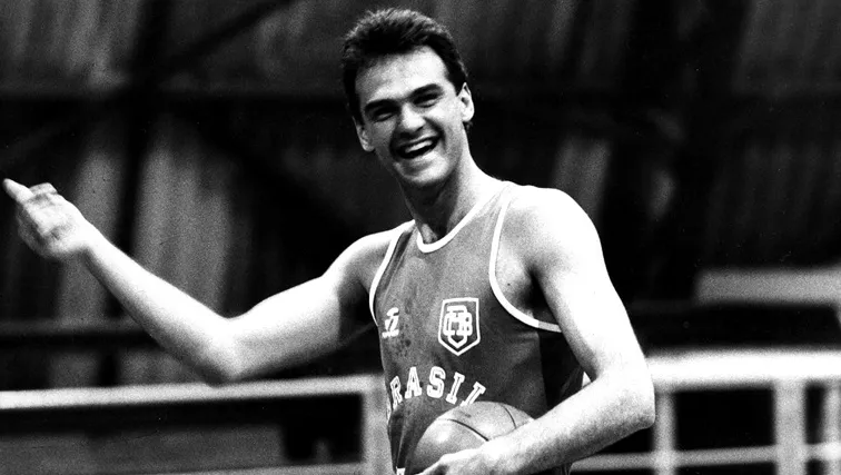 Homenagem ao ex-jogador de basquete Oscar Schmidt - Foto de Capa: Arquivo Pessoal 