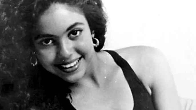 Shakira adolescente - Foto de Capa: Divulgação / YouTube 