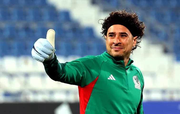 Guillermo Ochoa - Foto de Capa: Kim Hong-Ji / REUTERS