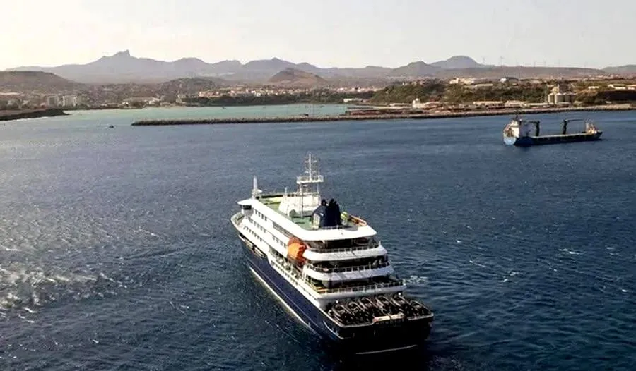 Alerta no Atlântico: Surto de vírus letal isola cruzeiro em Cabo Verde