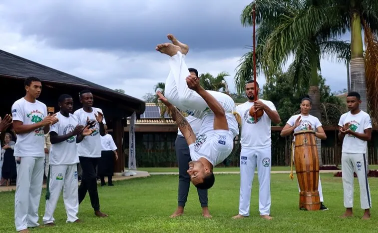 Capoeira - Foto de Capa: Divulgação 