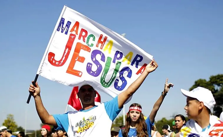 Marcha Para Jesus 2011 - Foto de Capa: Folha de São Paulo