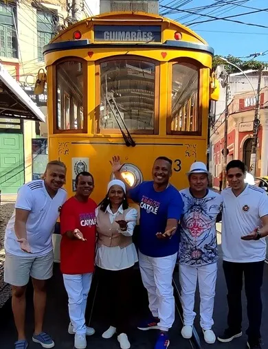 Equipe Gres Acadêmicos de Vigário Geral - Foto de Capa: Divulgação 