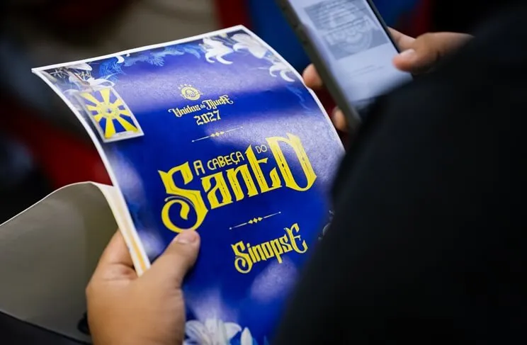 Leitura da Sinopse - Foto de Capa: Alex Maia
