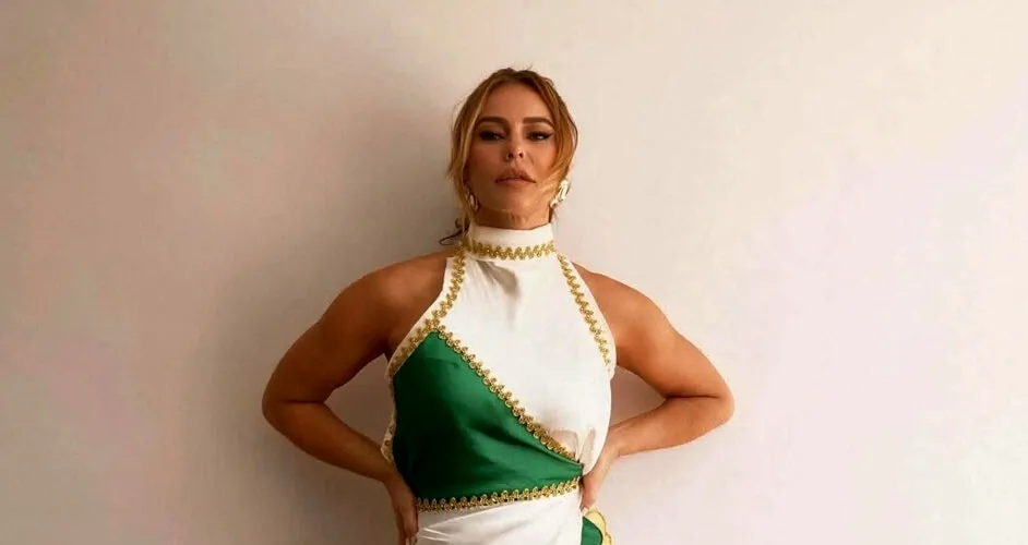 Paolla Oliveira (Vestido - Imagem criada com IA) - Foto de Capa: João K (@joaokopv)